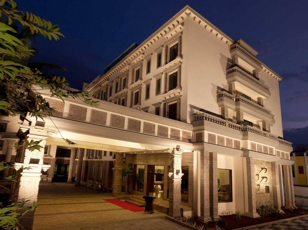 Фото отеля 1