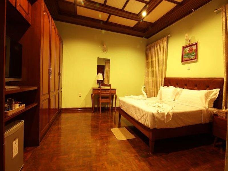 Фото Inn Hundred Moon