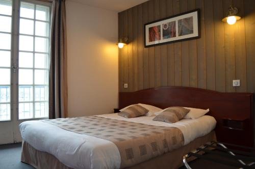 Фото Hôtel La Tour de Nesle La Rochelle Vieux Port