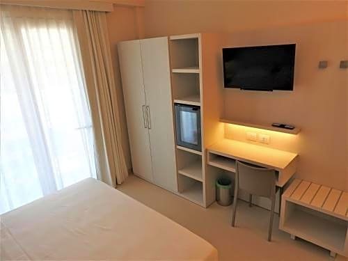 Фото Hotel Carducci