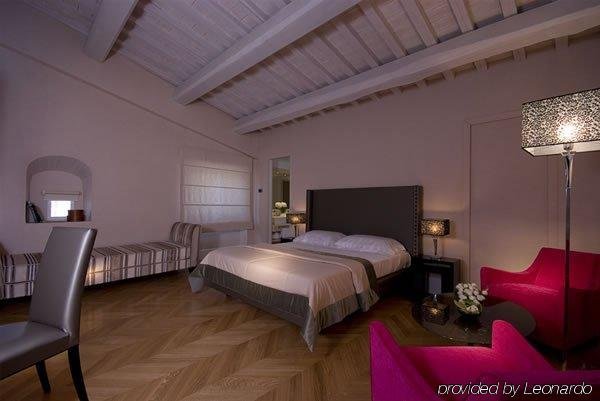 Фото Moses Fountain