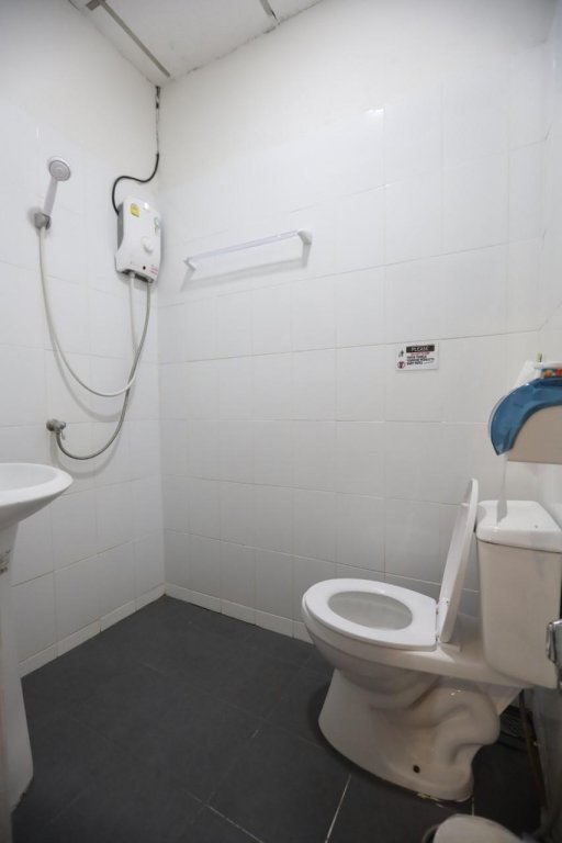 Фото D House Hostel