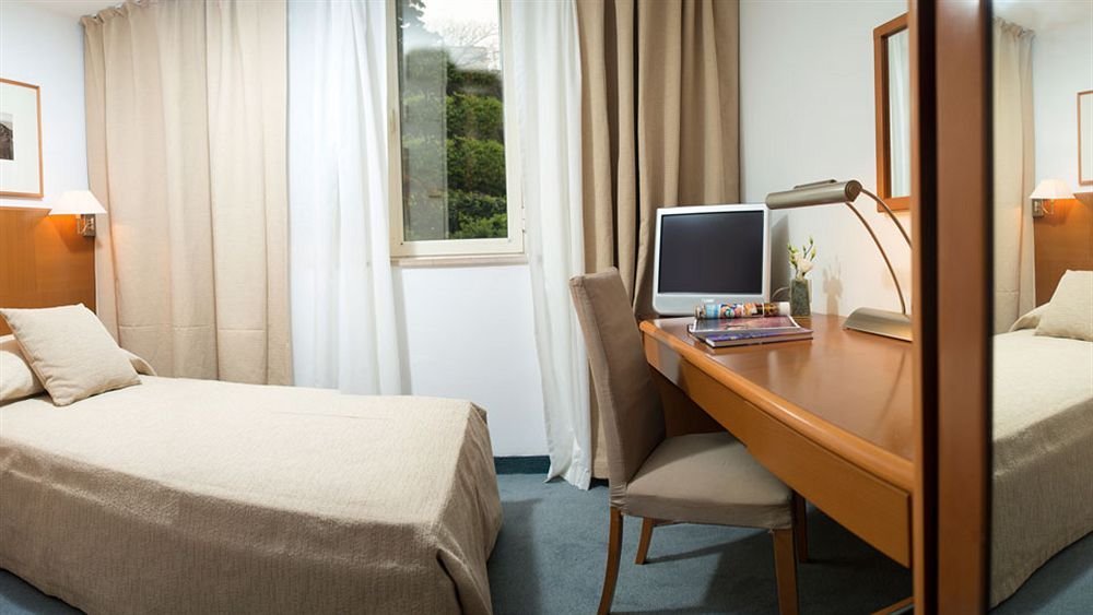 Фото Hotel Kompas