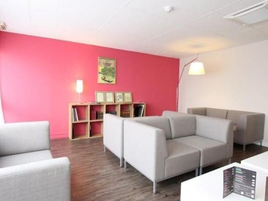 Фото Hotel Kyriad Tours Sud Chambray les Tours