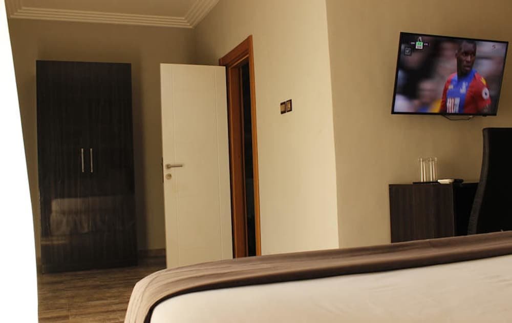 Фото Ellyxville Hotels