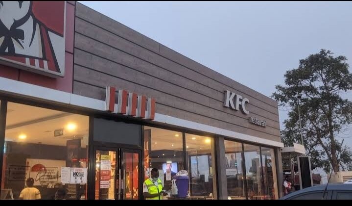 Gas station Shell, Bekwai Roundabout, Kumasi, photo