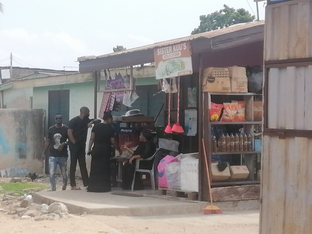 Supermarket Sister Kuu's Cold Store and Provisions, Accra, photo