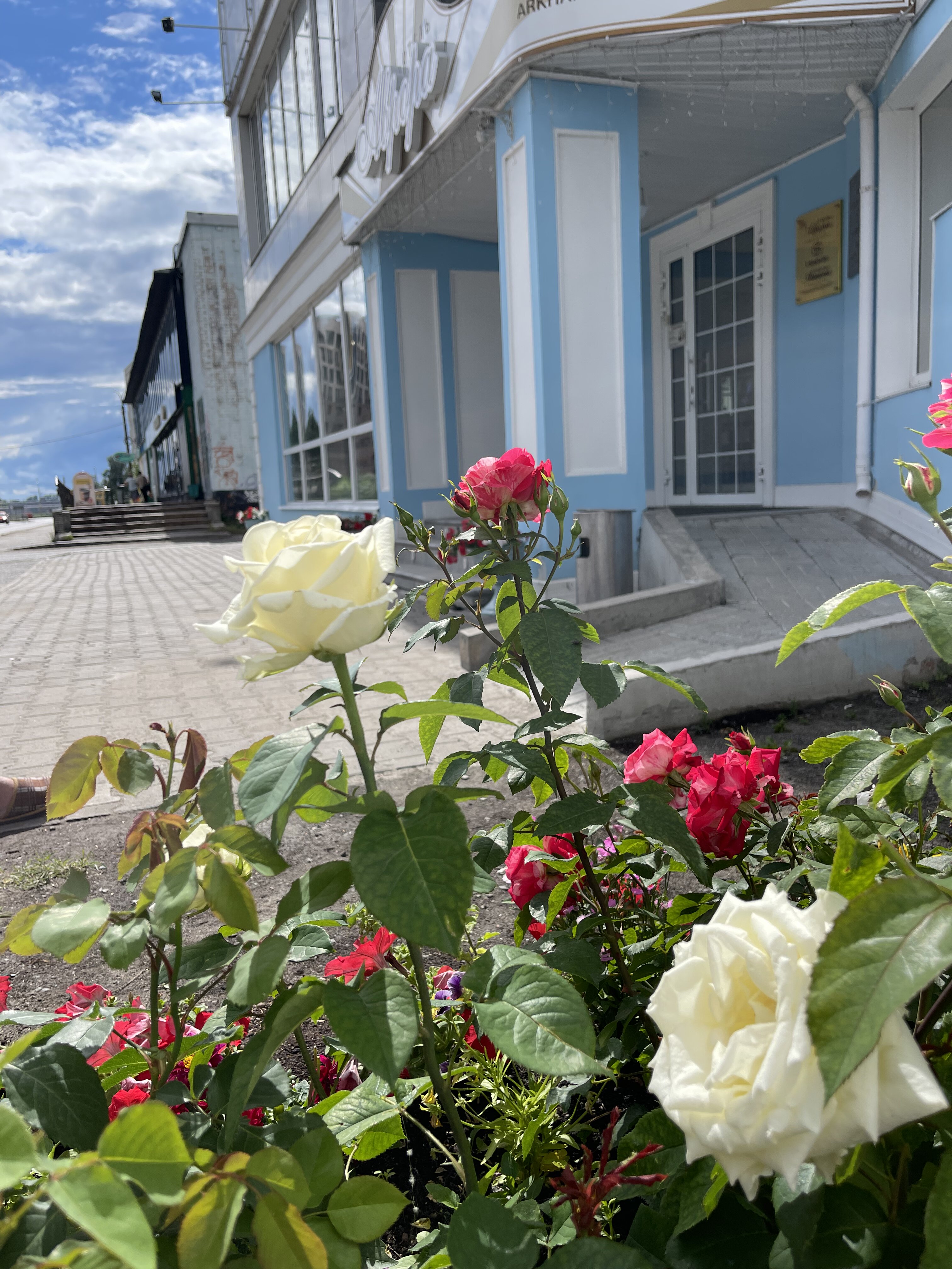 Фото отеля 1