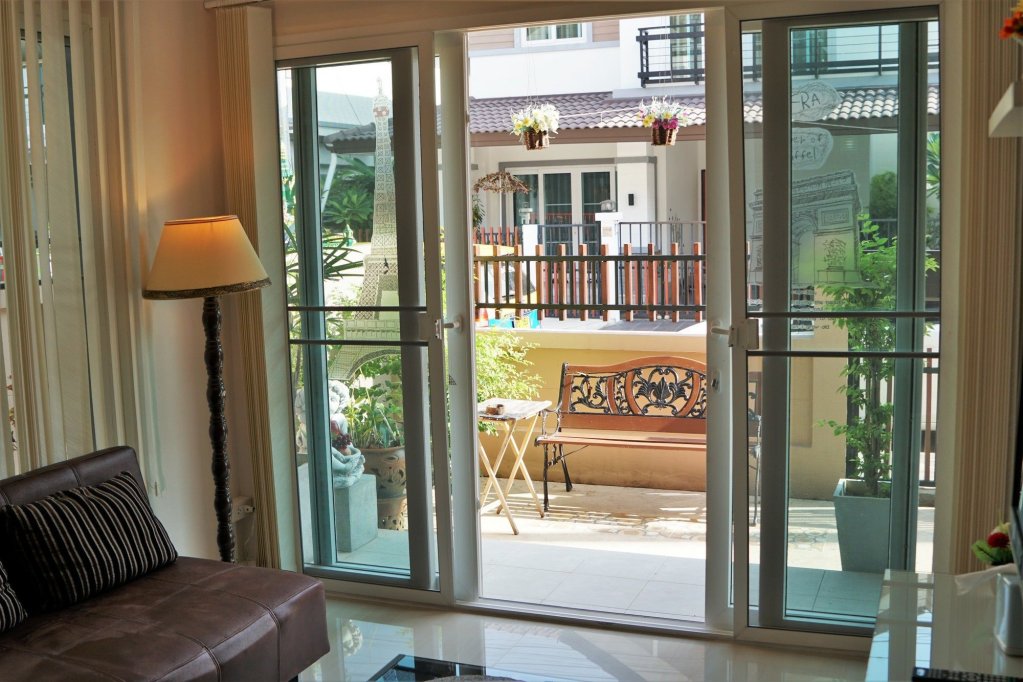 Фото Nantaram Road Guest House
