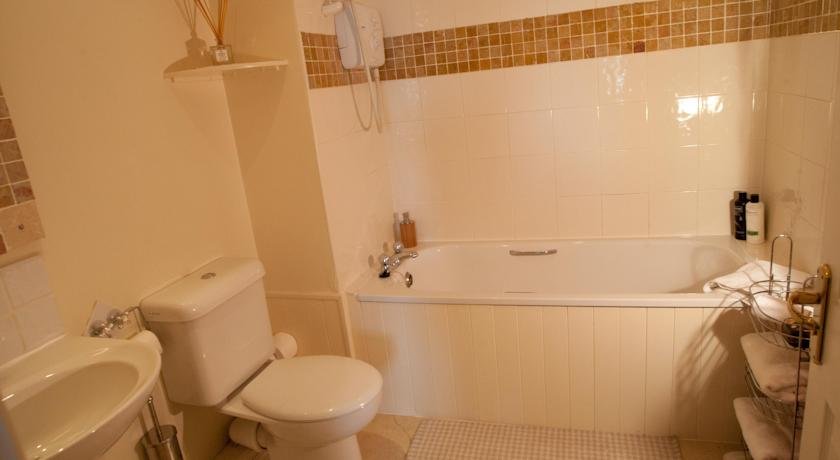 Фото The Herons Rest Boutique B&b