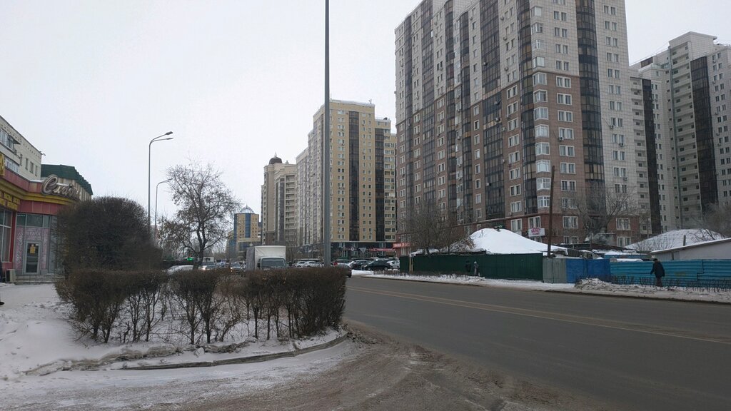 Otoparklar Parking lot, Astana, foto