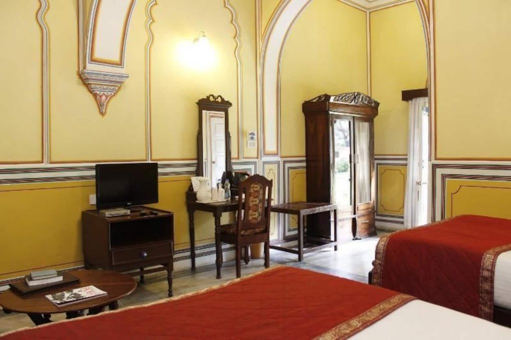 Фото Hotel Narayan Niwas Palace