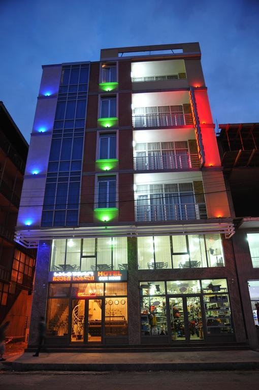 Фото отеля 1