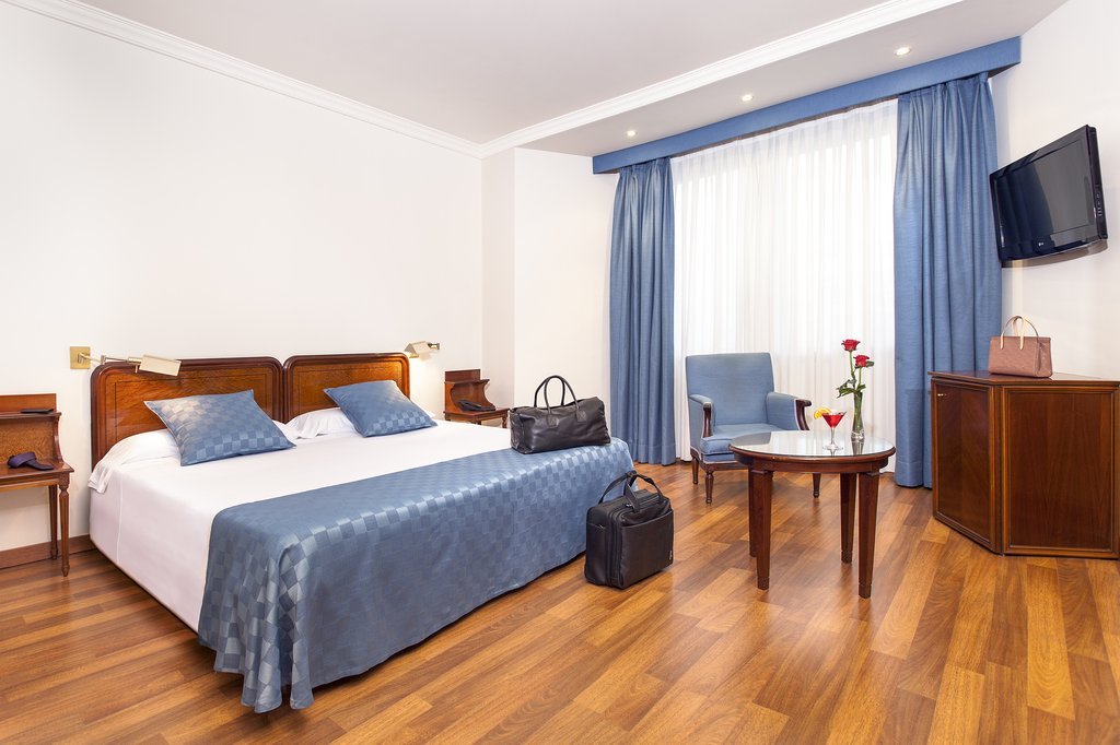 Фото Only You Hotel Valencia