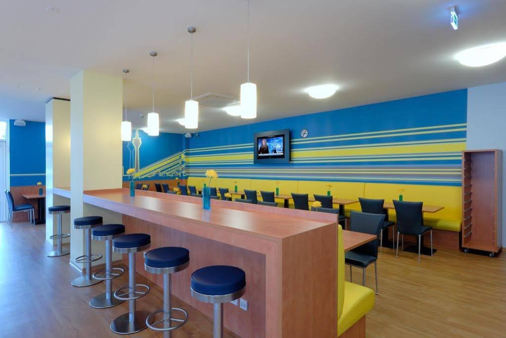 Фото B&b Hotel Düsseldorf-Mitte