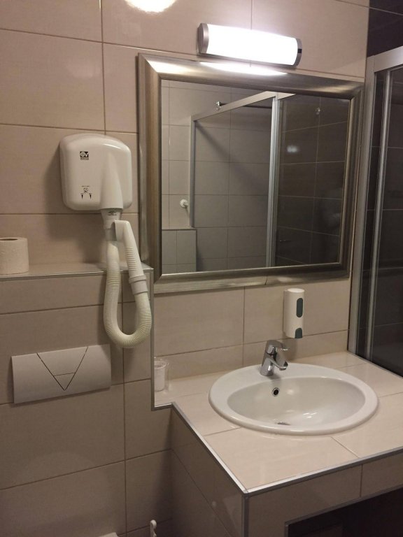 Фото Hotel Brotnjo