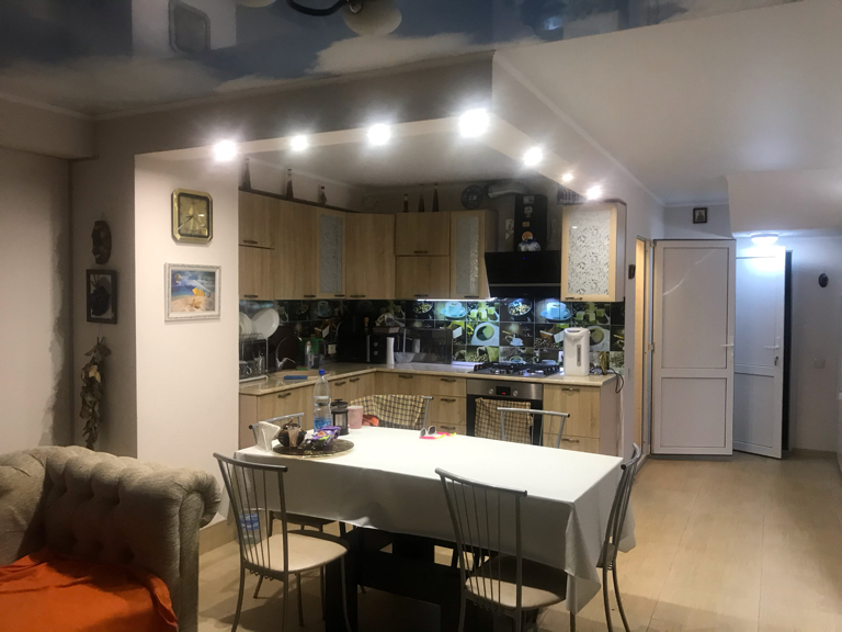 Фото Эллинг Валенсия 75