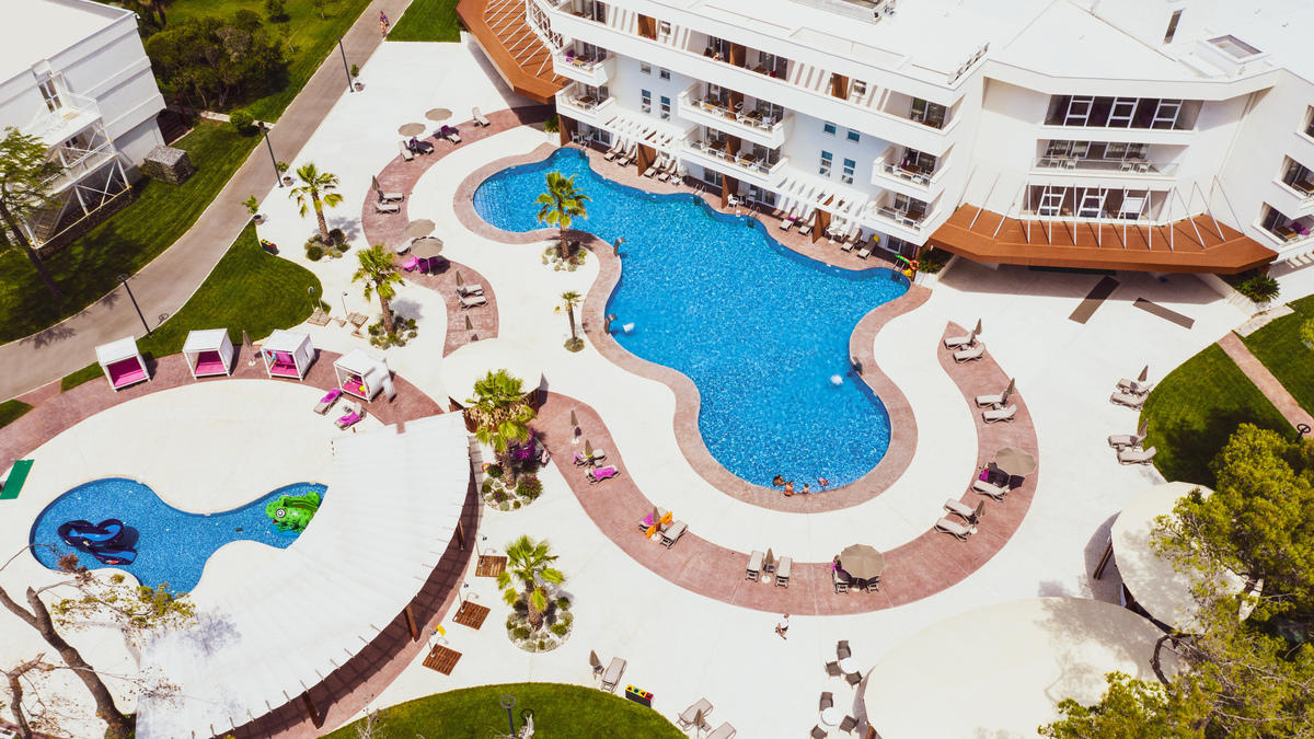 Фото Azul Beach Resort Montenegro by Karisma