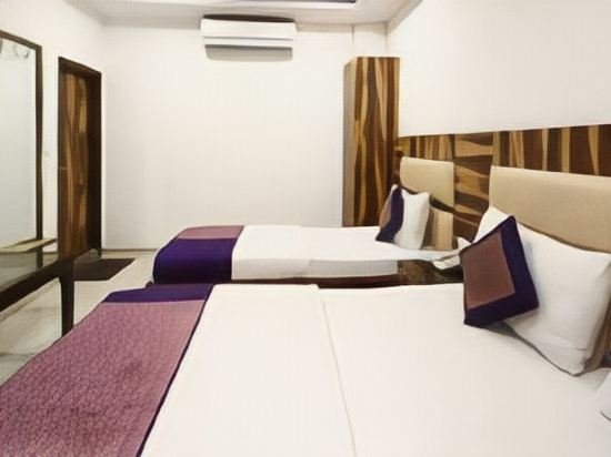 Фото Hotel Srivinayak