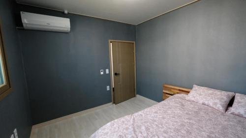 Фото Gongju Einhaus Guesthouse 2