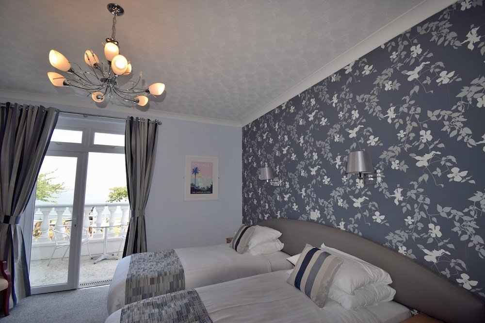 Фото The Downs Babbacombe