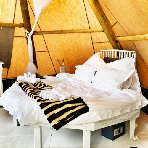 Гостиница Farr Out Guesthouse