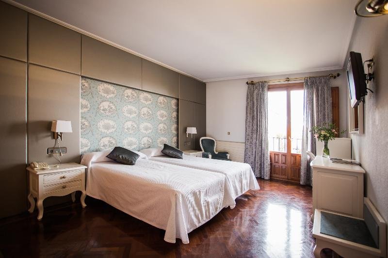 Фото Hotel II Virrey Palafox