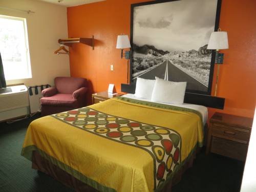 Фото Super 8 by Wyndham Waco University Area