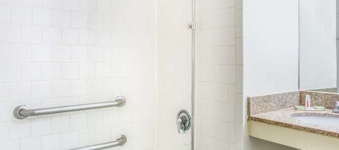 Фото Super 8 by Wyndham Richmond/Broad Street