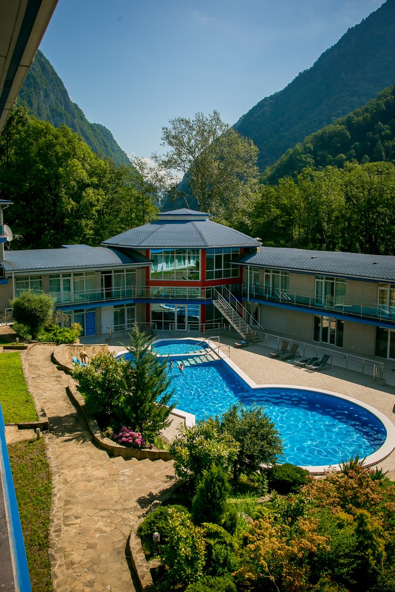 Фото отеля 2