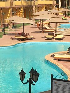 Pool View Apart At British Resort 1532