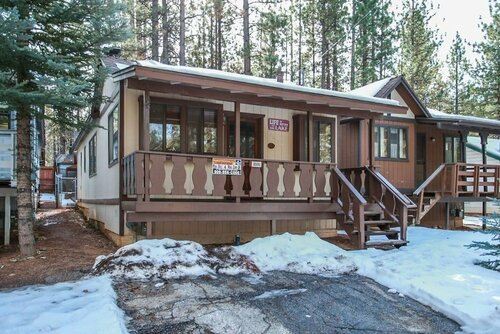 Гостиница Knotty Bear-1540 by Big Bear Vacations