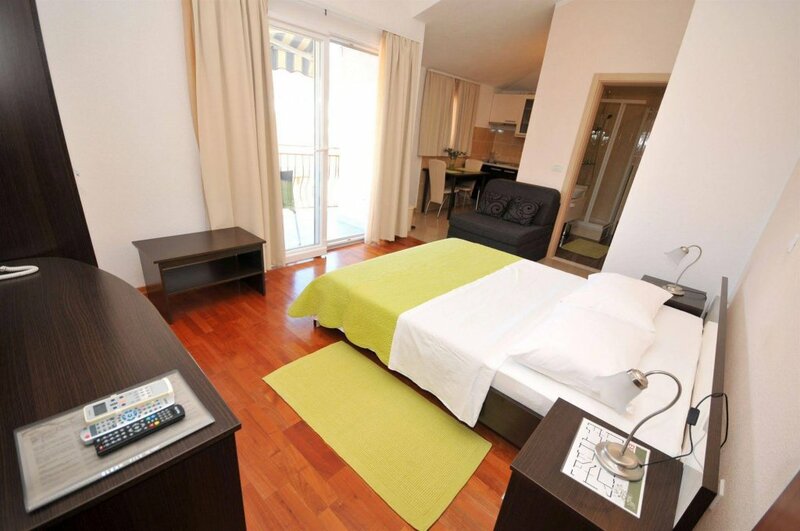 Гостиница Apartments & Rooms Villa Maslina в Трогире