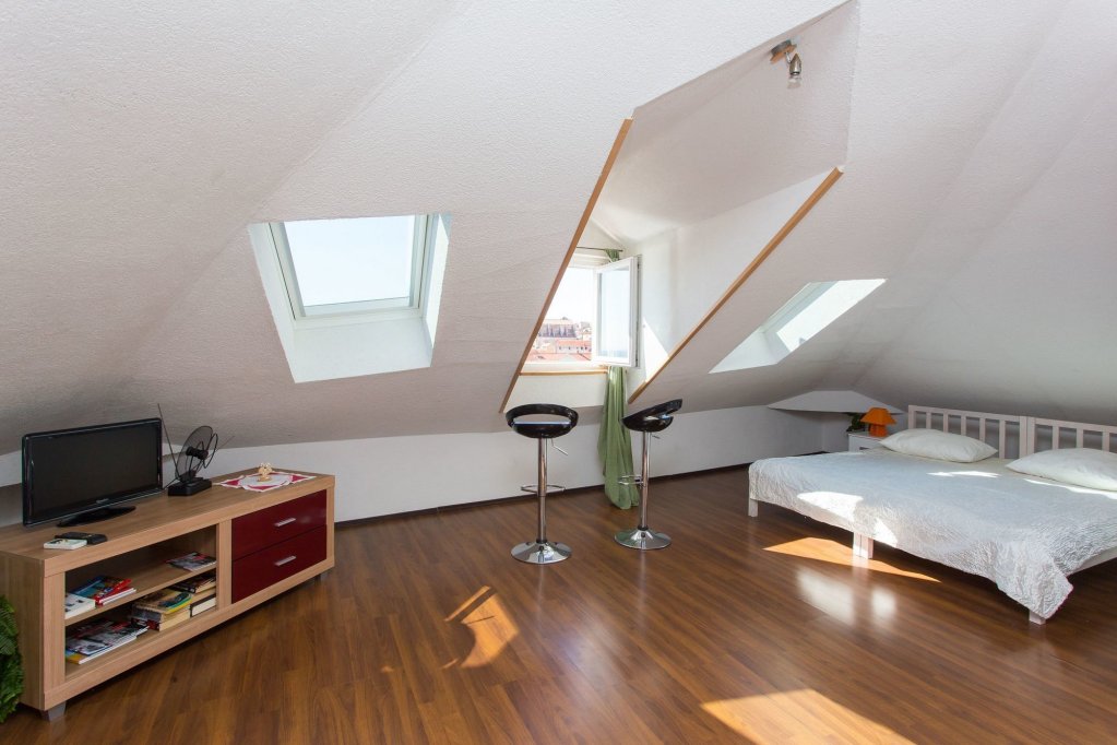 Фото Old Town Sunrise Apartments