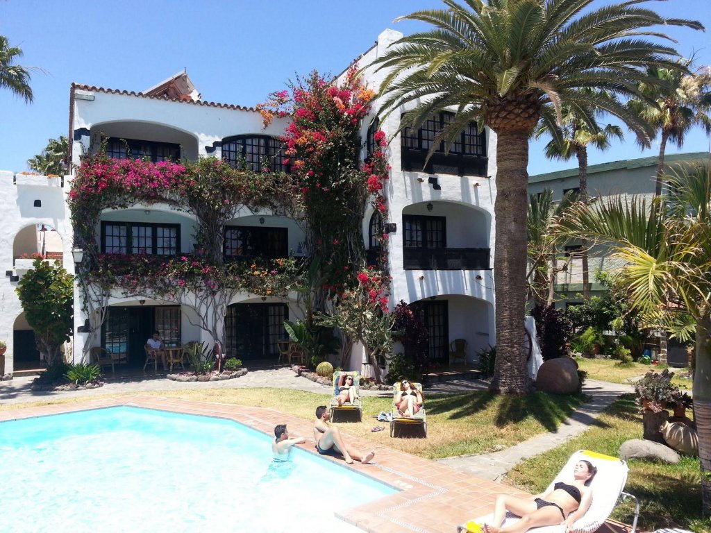 Фото отеля 1