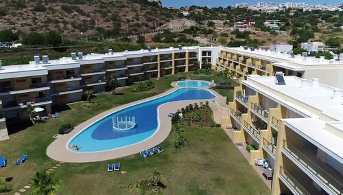 Жильё посуточно Apartment With 3 Bedrooms in Albufeira, With Wonderful Mountain View, Shared Pool, Enclosed Garden
