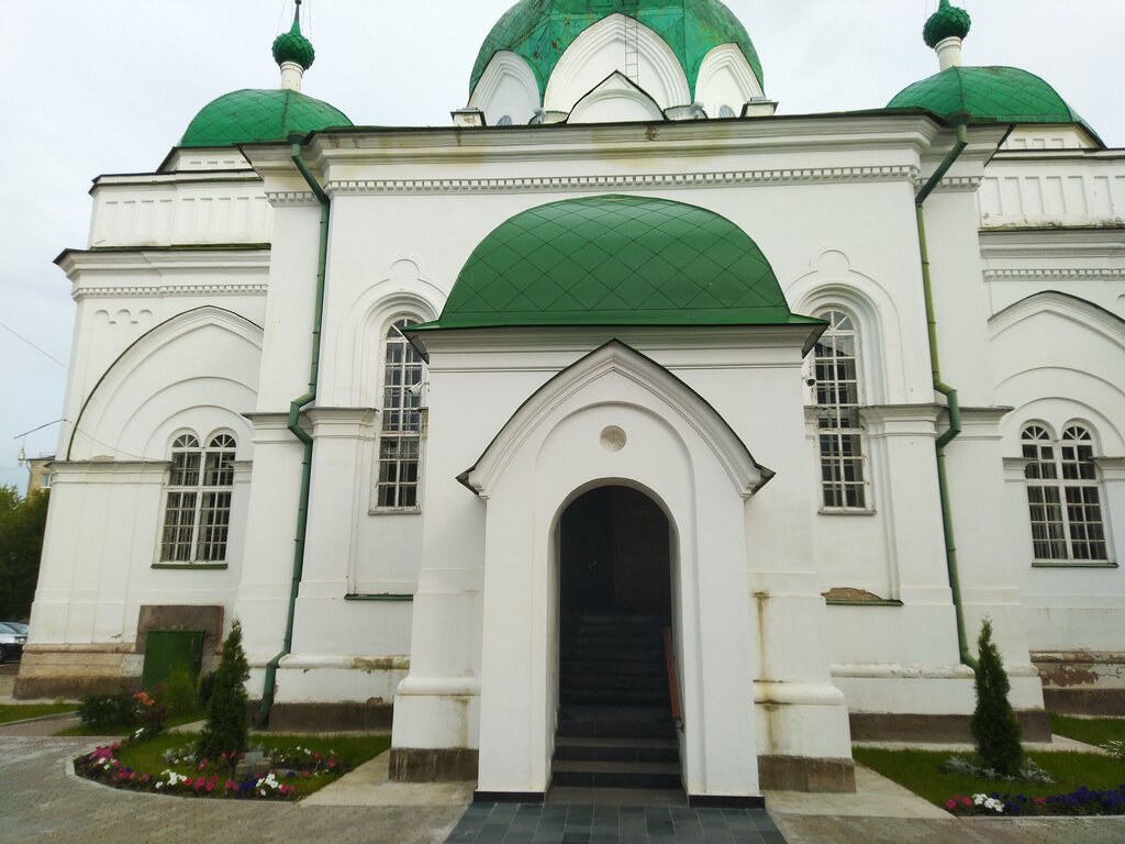 Orthodox church Khram Sreteniya Gospodnya, Rybinsk, photo