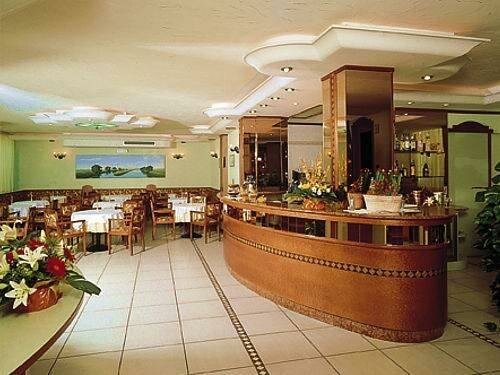 Гостиница Hotel Smeraldo в Чезенатико