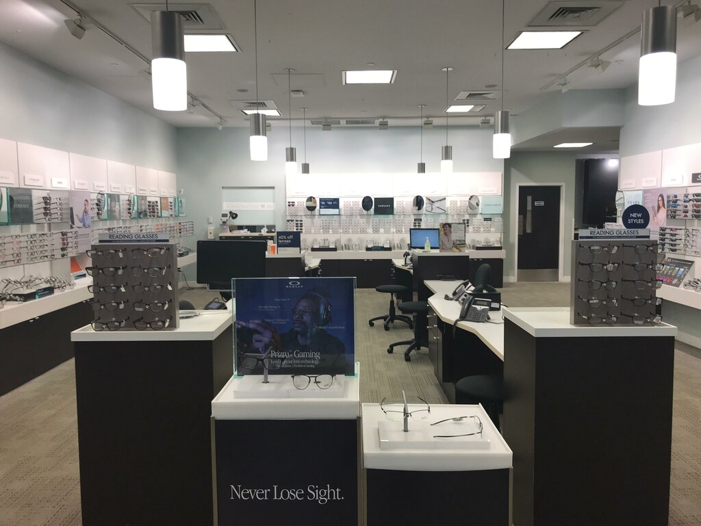 Clothing store LensCrafters, State of New Jersey, photo