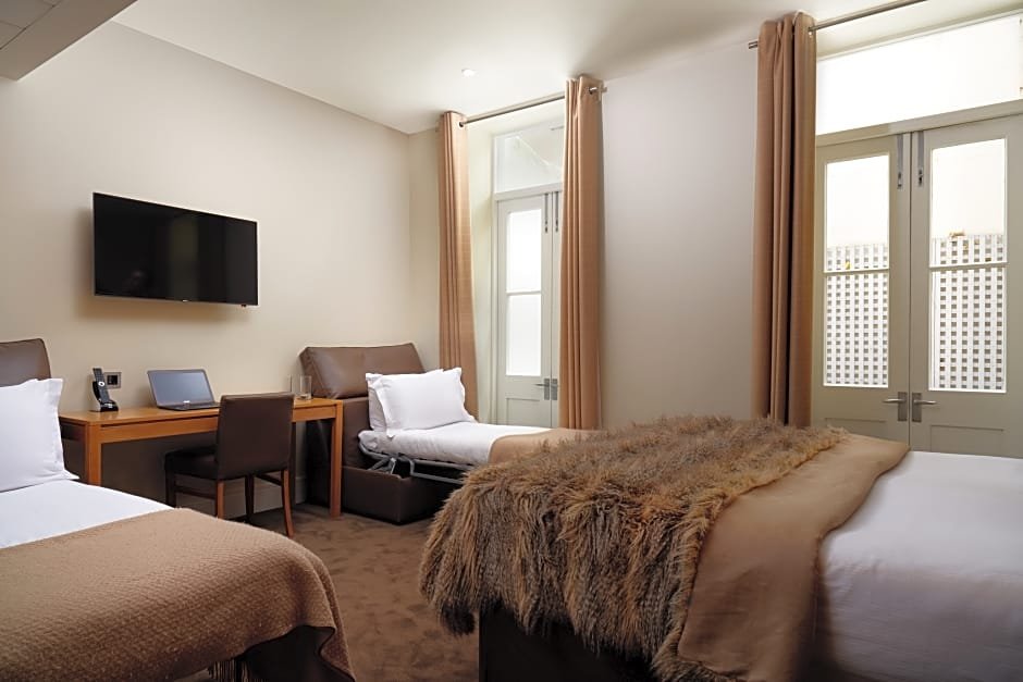 Фото The Resident Kensington