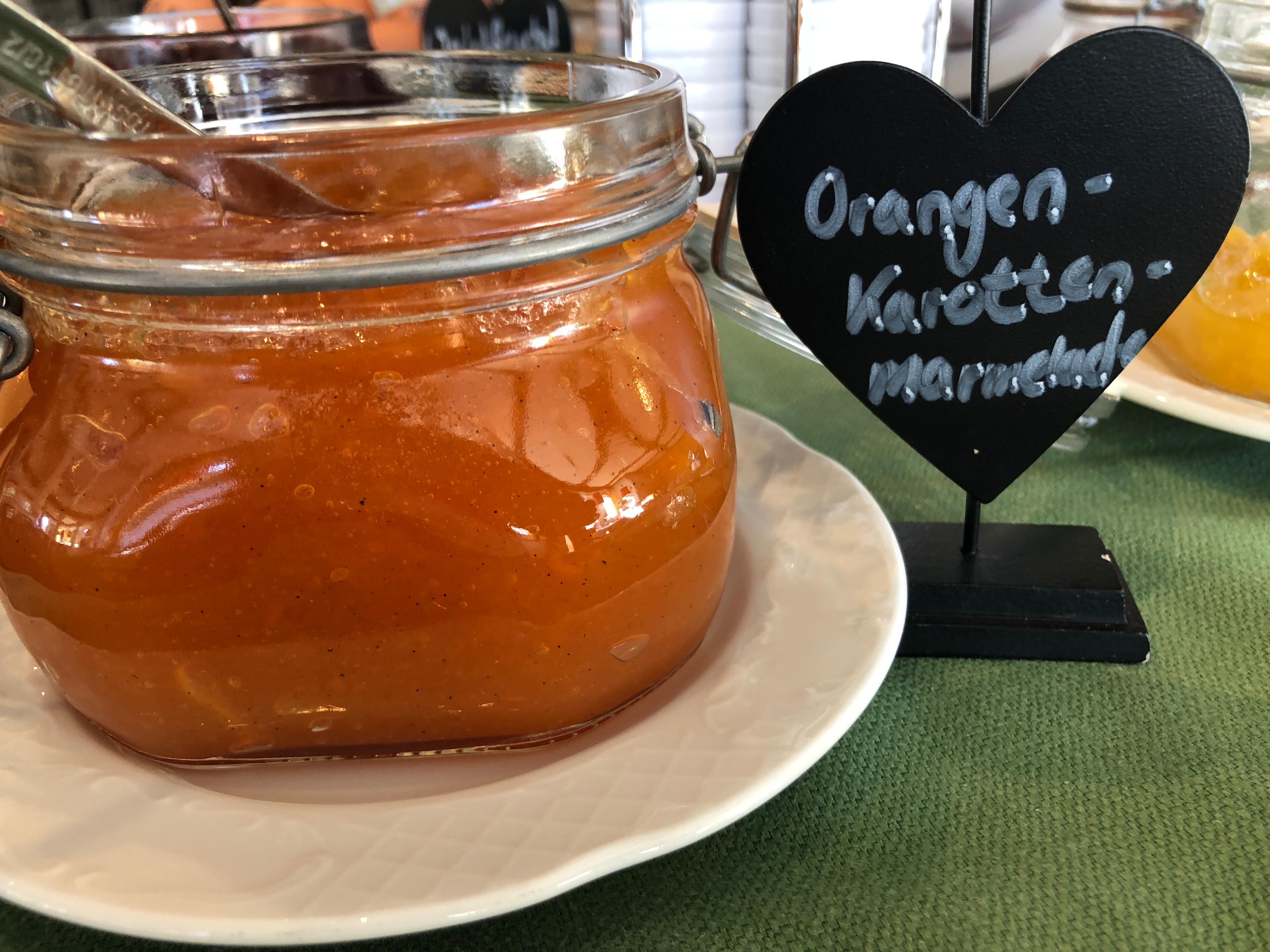 Фото Hotel Sonnenhügel