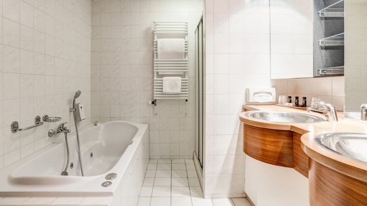 Фото Fletcher Hotel-Restaurant Emmen