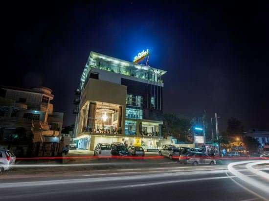 Гостиница Hotel Park Regent в Джайпуре