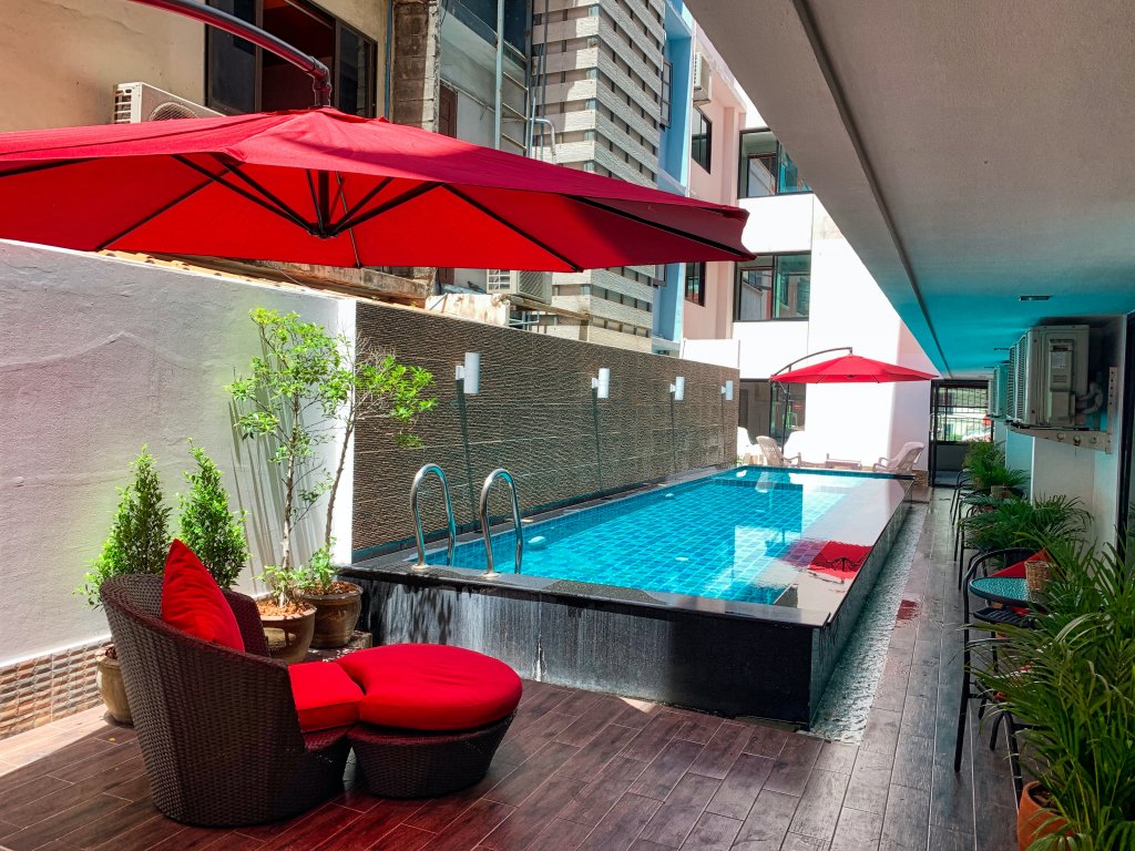 Фото отеля 1