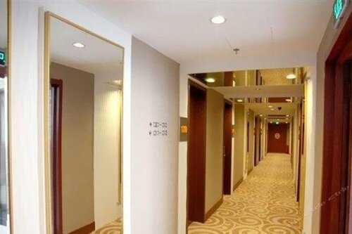 Гостиница Dalian Mingrui Shiyuan International Hotel в Даляне