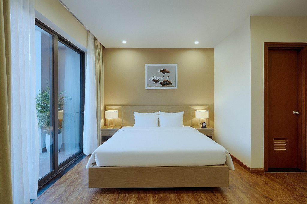 Фото Royal Lotus Halong Resort & Villas