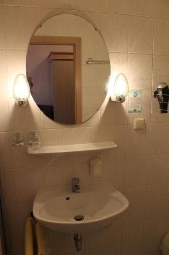 Фото Hotel Adlerhof