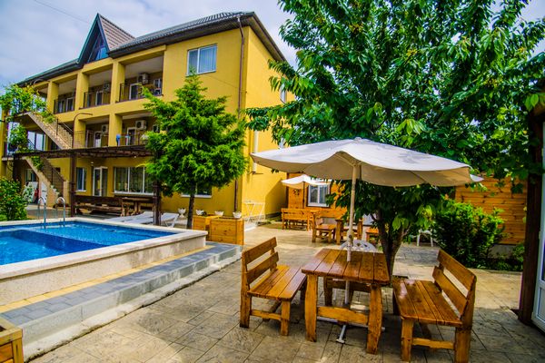 Фото Альфа Костас