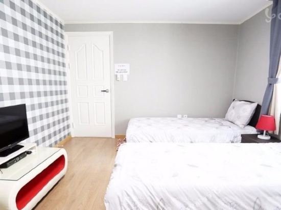 Фото Gold Hill Guesthouse - Hostel