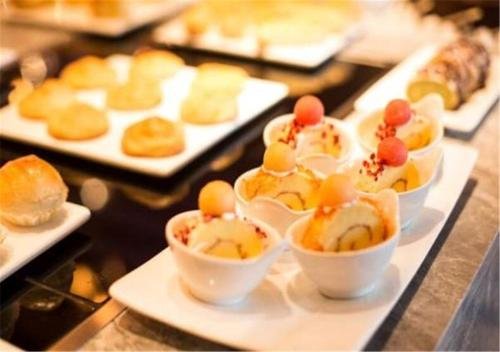 Фото Weihaiwei Hotel